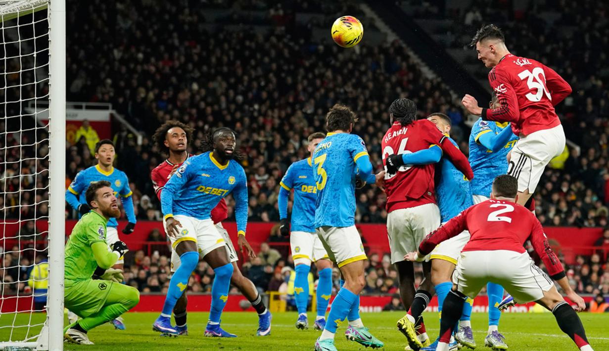 Wolves yang berstatus tim juru kunci justru menghentikan rentetan 11 kekalahan beruntun mereka di Liga Inggris. (AP Photo/Dave Thompson)