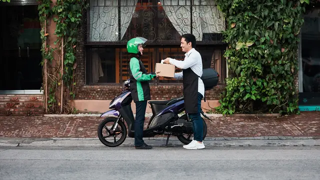 Grab adalah aplikasi serba bisa (super-app) asal Asia Tenggara yang menyediakan berbagai layanan harian dalam satu platform. (Dok Grab.com)