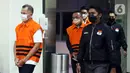 Direktur Utama Mitra Energi Persada (MEP) sekaligus Tim Penasihat PT Primalayan Teknologi Persada (PTP) Ivo Wongkaren, Tim Penasihat PT PTP Roni Ramdani, dan General Manager PT PTP sekaligus Direktur PT Envio Global Persada (EGP) Richard Cahyanto diduga melakukan korupsi dengan melakukan rekayasa beberapa dokumen lelang terkait penyaluran bansos beras untuk KPM dan PKH Kementerian Sosial Tahun 2020 dengan nilai kontrak sebesar Rp 326 miliar dalam rangka penanganan dampak COVID-19 di 19 provinsi di Indonesia sehingga mengakibatkan kerugian keuangan negara mencapai Rp 127, 5 miliar.  (Liputan6.com/Herman Zakharia)
