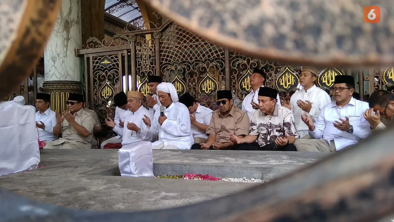 Pasarean Syaikhona Kholil Bangkalan