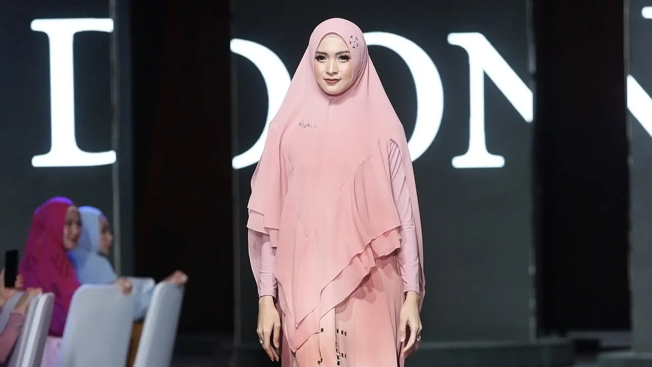 [Fimela] Donita Si.Se.Sa Fashion Show