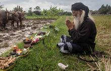 FOTO: Doa Petani Sleman dalam Ritual Adat Megawe