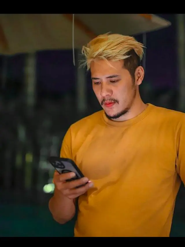 6 potret Chevra Yolandi tunangan Via Vallen