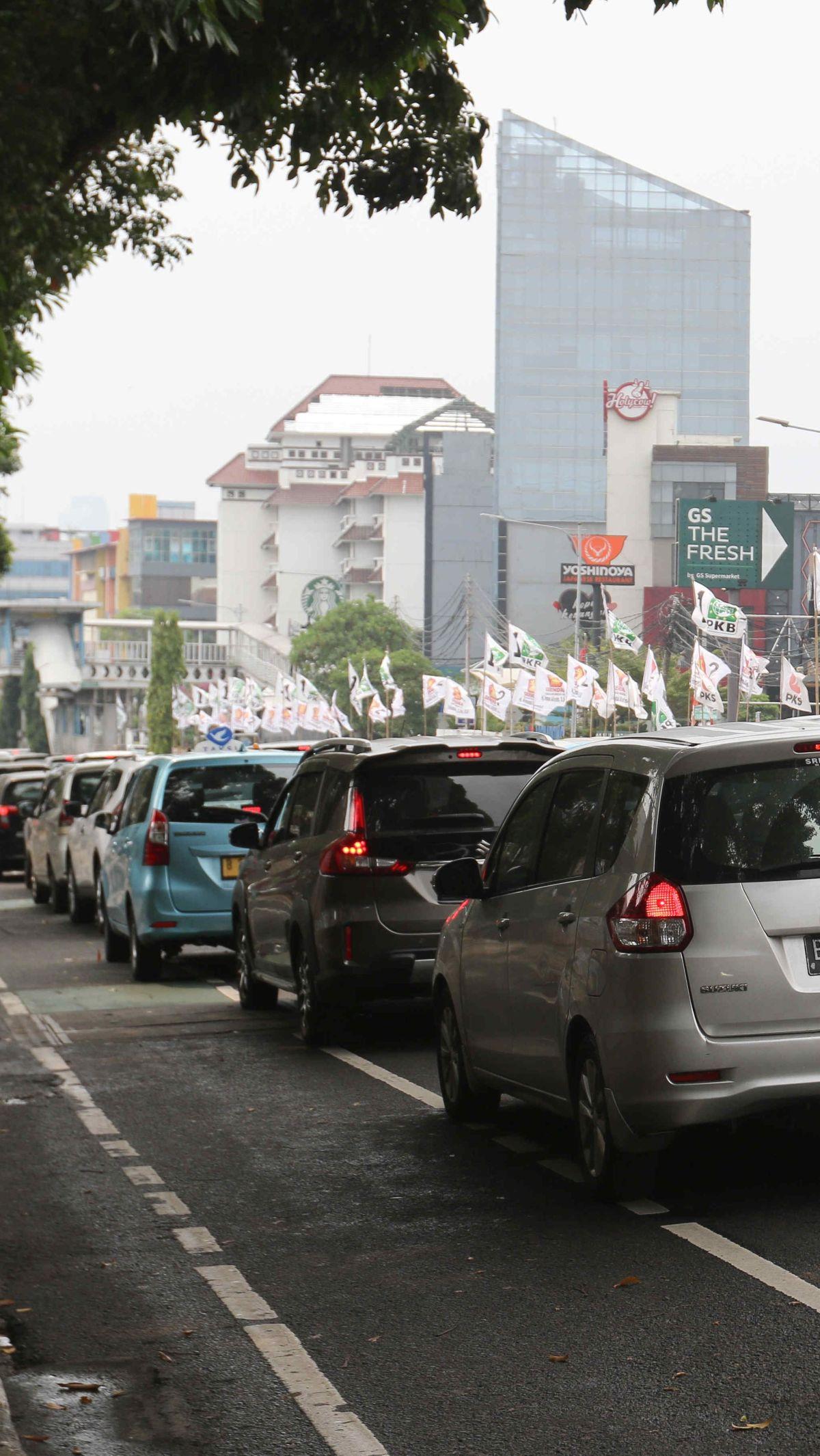 Pemandangan ini terjadi  menjelang pelaksanaan Pemilu 2024, meskipun belum memasuki masa kampanye.
