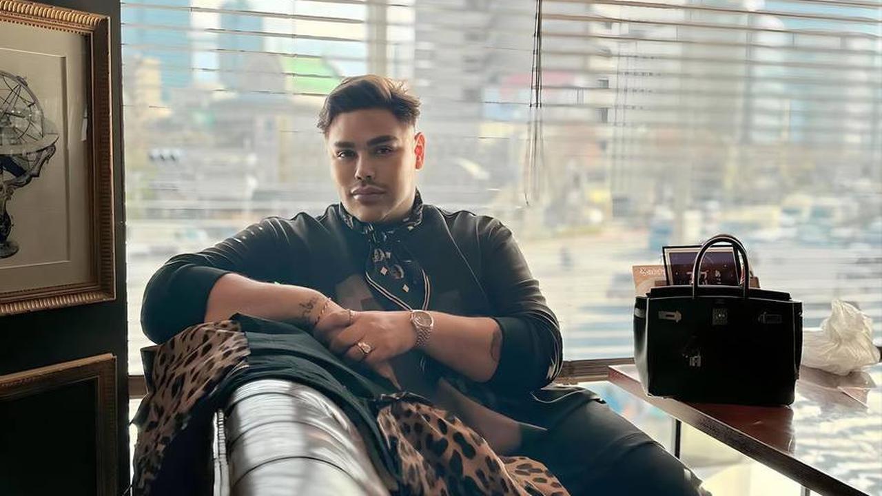 Ivan Gunawan Masih Respon Penggemarnya di Media Sosial