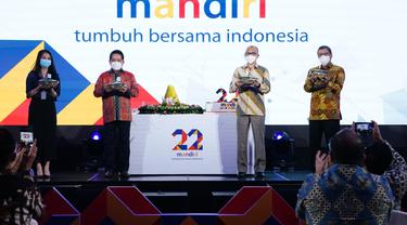 berbagi kebahagiaan di momen ulang tahun ke 22 bank mandiri gelar aksi sosial news entertainment fimela com
