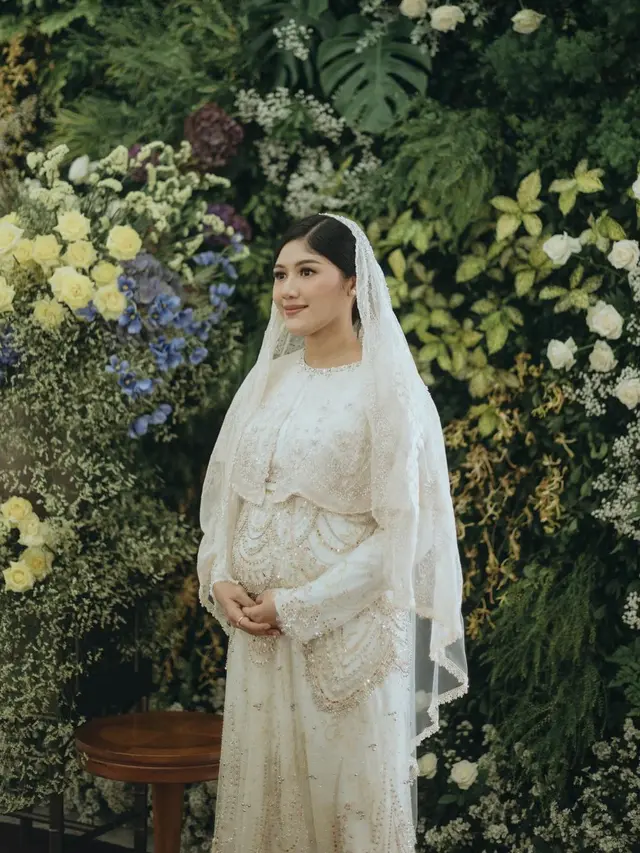 7 Potret Tasyakuran Empat Bulan Kehamilan Erina Gudono, Digelar di Istana Bogor