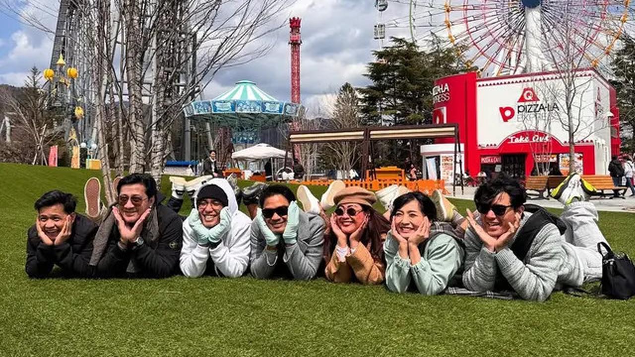 7 Potret Hesti Bertemu Geng Palawija Saat Liburan di Jepang, Jajal Rumah Hantu