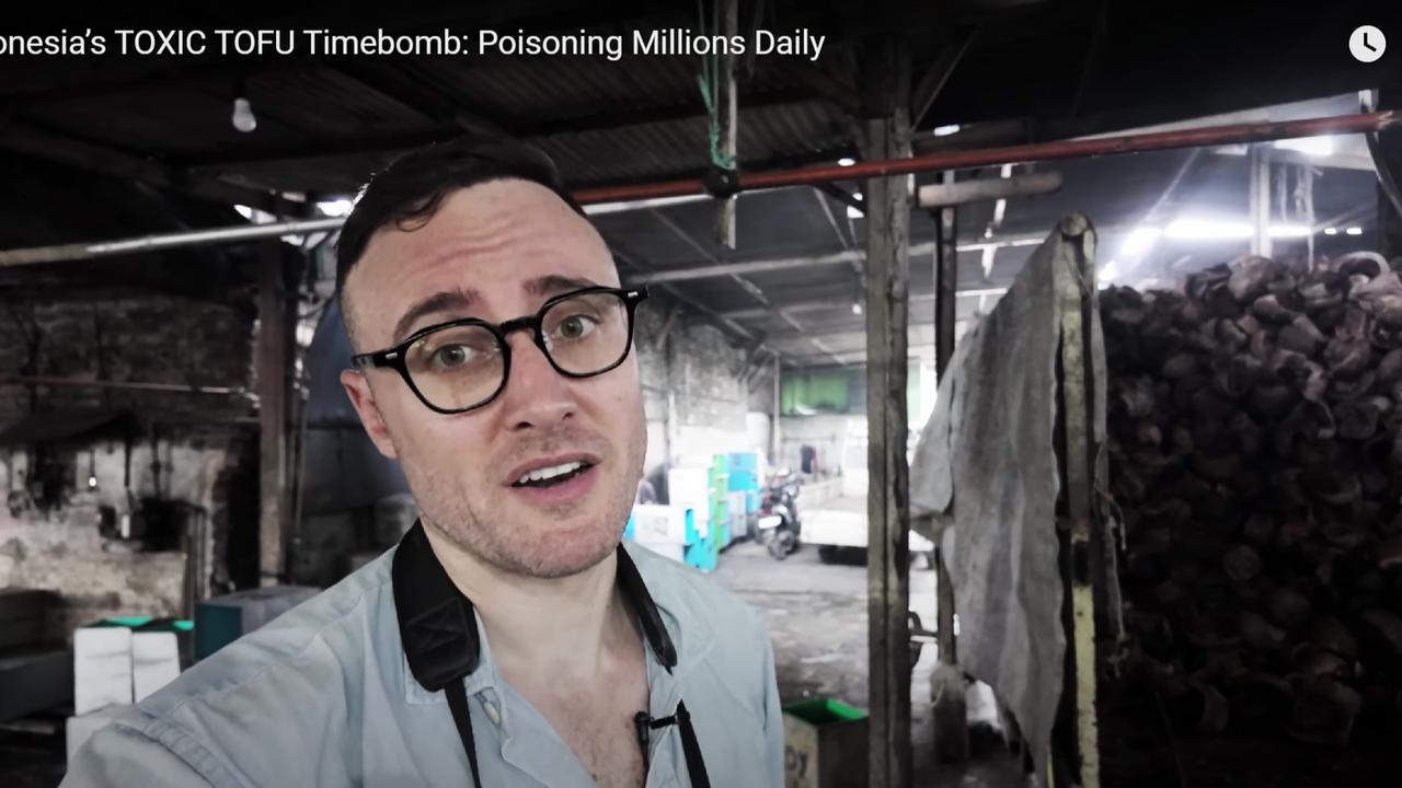 Investigasi Andrew Fraser tentang IndustrTahu Berbahan Bakar Sampah