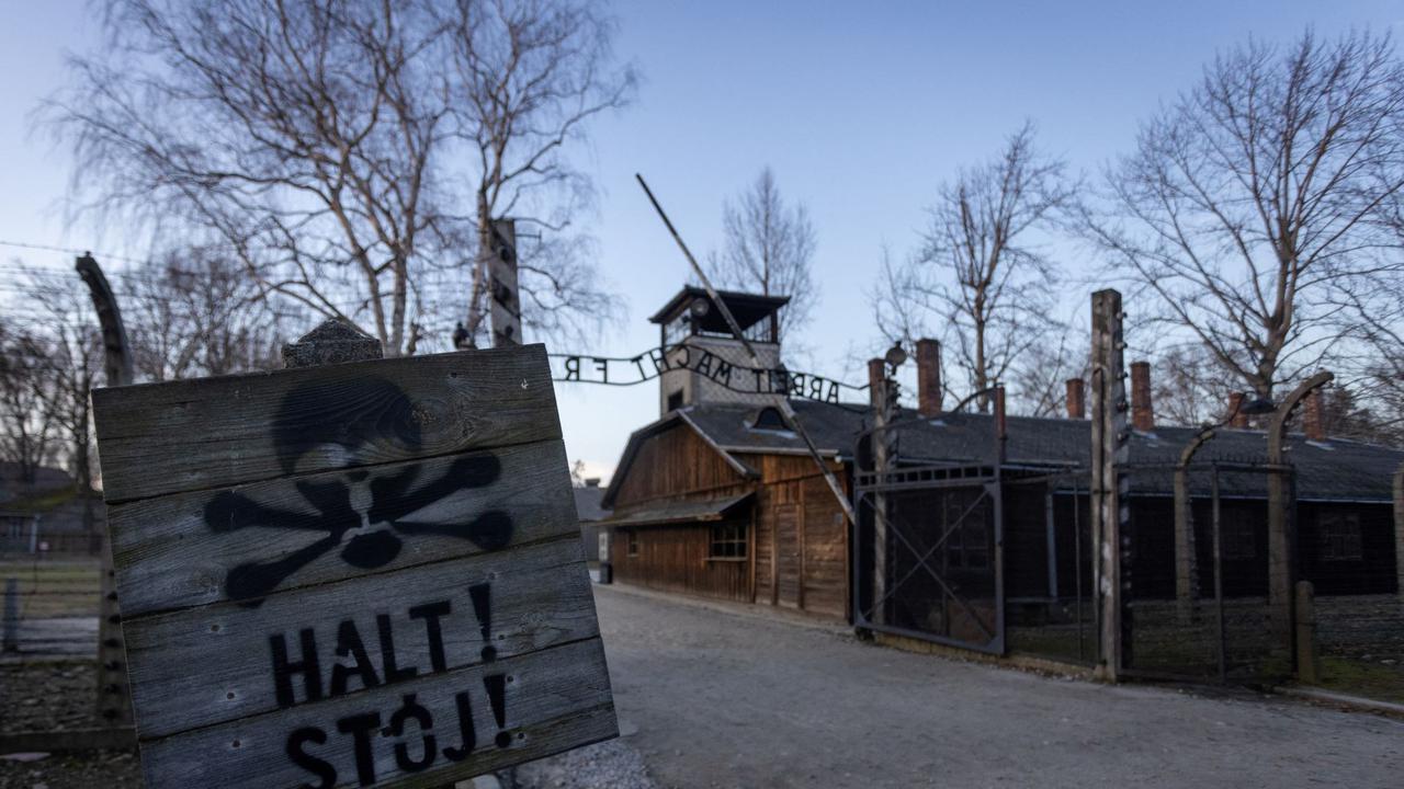 Tembok Kematian Saksi Bisu Kekejaman Nazi Eksekusi Korban Holocaust di Kamp Konsentrasi Auschwitz Polandia