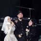 Ahmad Dhani bersama Mulan Jameela dan Elvy Sukaesih. (Bambang E ros/Fimela.com)
