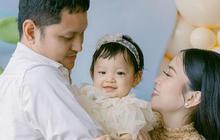 Potret Cantik & Menggemaskan Julia Putri Jessica Tanoe Rayakan Ultah Ke-1, Pakai Mahkota dan Veil