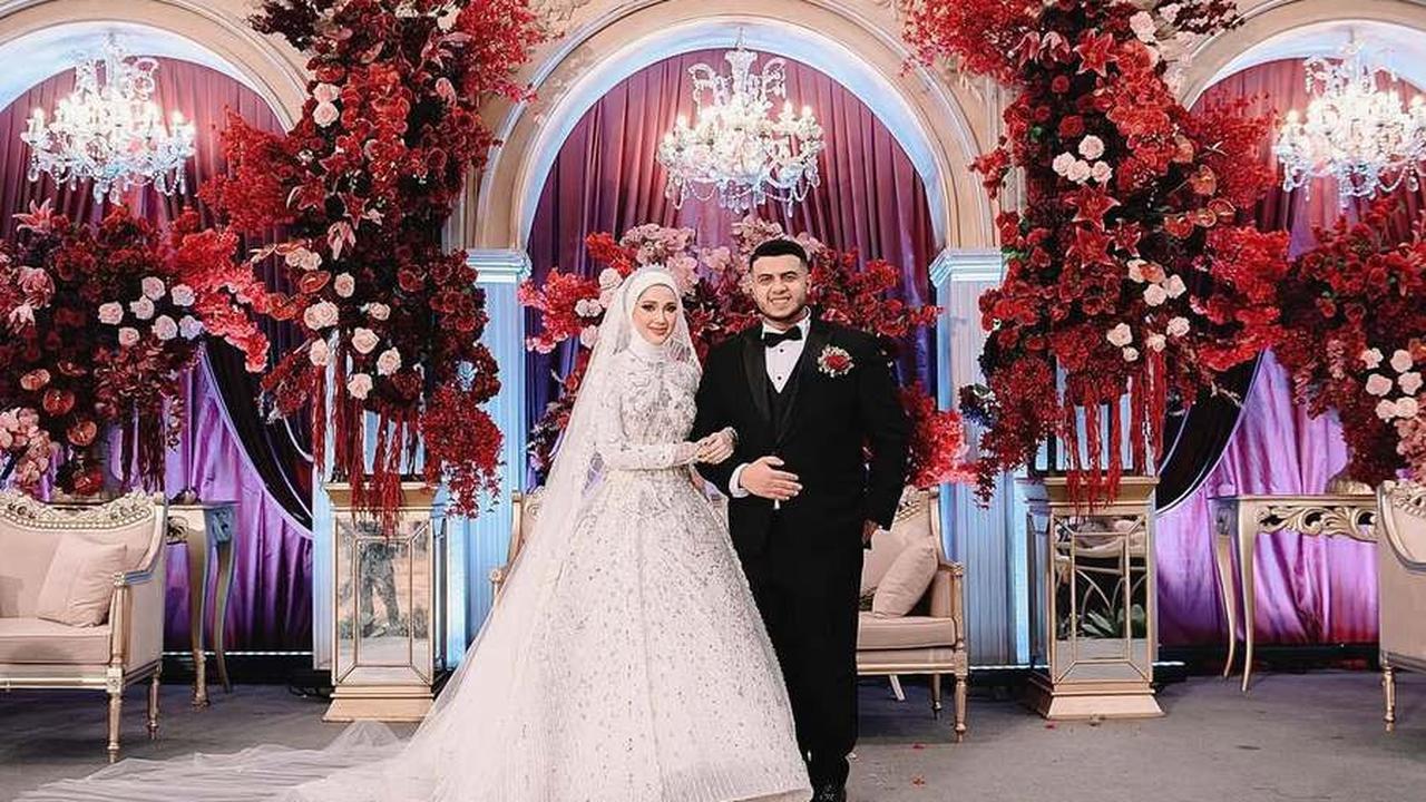 8 Potret Miskah Shafa Istri Yislam Jaidi yang Cantiknya Banyak Dipuji, bak Boneka Barbie