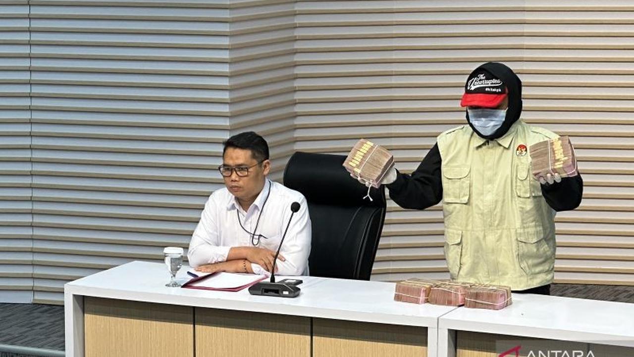 KPK Sita Rp500 Juta dalam OTT Bupati Ponorogo Sugiri Sancoko, Empat Tersangka Ditetapkan