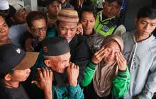 Kesaksian Penumang KMP Tunu Pratama Jaya yang Selamat: Kapal Terbalik Hitungan Menit, Jenazah Diikat ke Pelampung