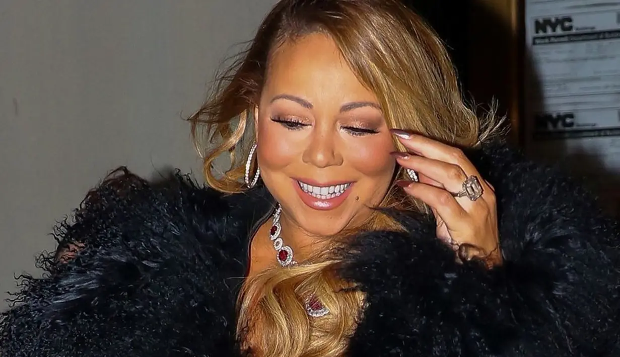 Para penggemar pun penasaran dengan nasib cincin tunangan 35 karat itu. (NY Daily News)