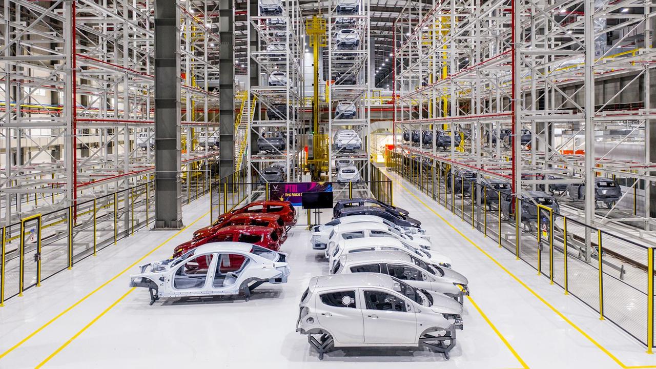 Produsen Mobil Listrik Vietnam, VinFast menjanjikan investasi sebesar USD 1,2 miliar atau setara dengan Rp18 miliar di Indonesia