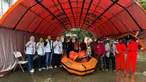 BRI Peduli menyalurnan bantuan berupa 1 (satu) unit perahu karet beserta pelampung yang disalurkan langsung di Posko Bencana Badan Penanggulangan Bencana Daerah (BPDB) Kota Padang. Selain itu, BRI Peduli juga membagikan berupa ribuan paket makanan cepat saji bagi warga terdampak khsusunya di wilayah Lubuk Minturun, Kecamatan Koto Tangah, Kota Padang. (Sumber: BRI Peduli)