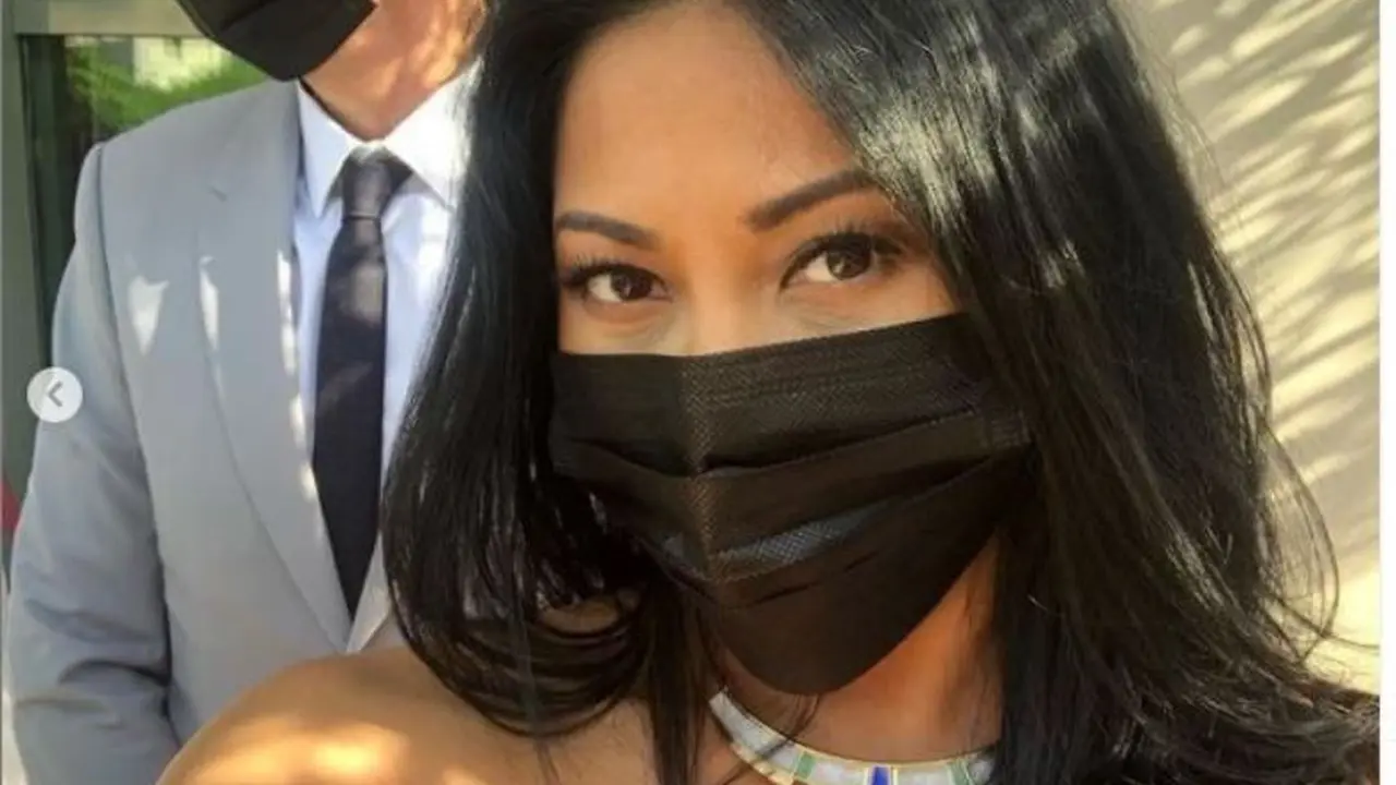 Hadiri Acara Internasional, Anggun Tampil Menawan dengan Kalung Seharga Rp480 Juta