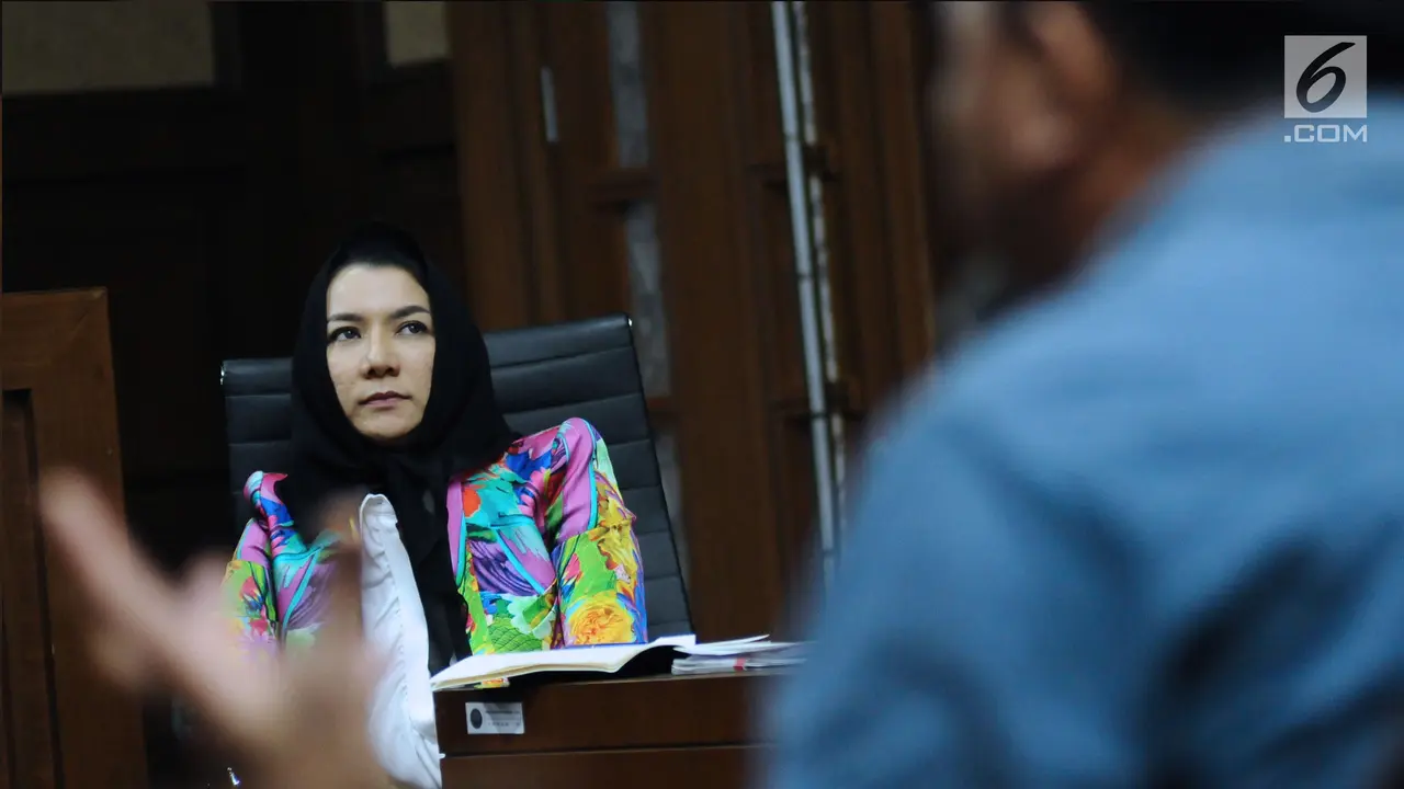 Bupati Kukar Rita Widyasari Kembali Dengarkan Keterangan Saksi