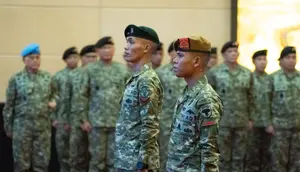 Sosok Dua Prajurit TNI  yang Turunkan Bendera Bulan Bintang, Diberi Kenaikan Pangkat Luar Biasa
