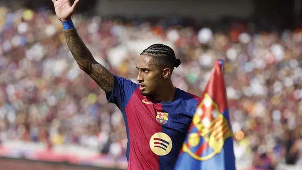 Striker Barcelona Rapinha Marah-Marah sampai Lomparkan Kata-Kata Kasar ke Wasit