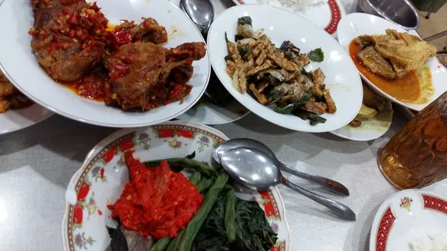 [Bintang] Rumah Makan Surya