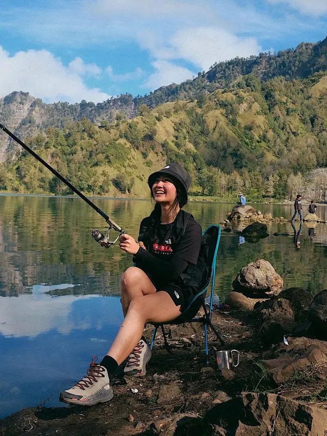 Febby Rastanty mancing di gunung (Instagram/febbyrastanty)