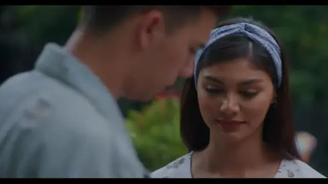 Jeff Smith dan Jihane Almira dalam film How Are You Really? (YouTube/Falcon)