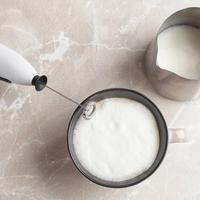 Rekomendasi Milk Frother Favorit untuk Hasilkan Latte ala Kafe di Rumah