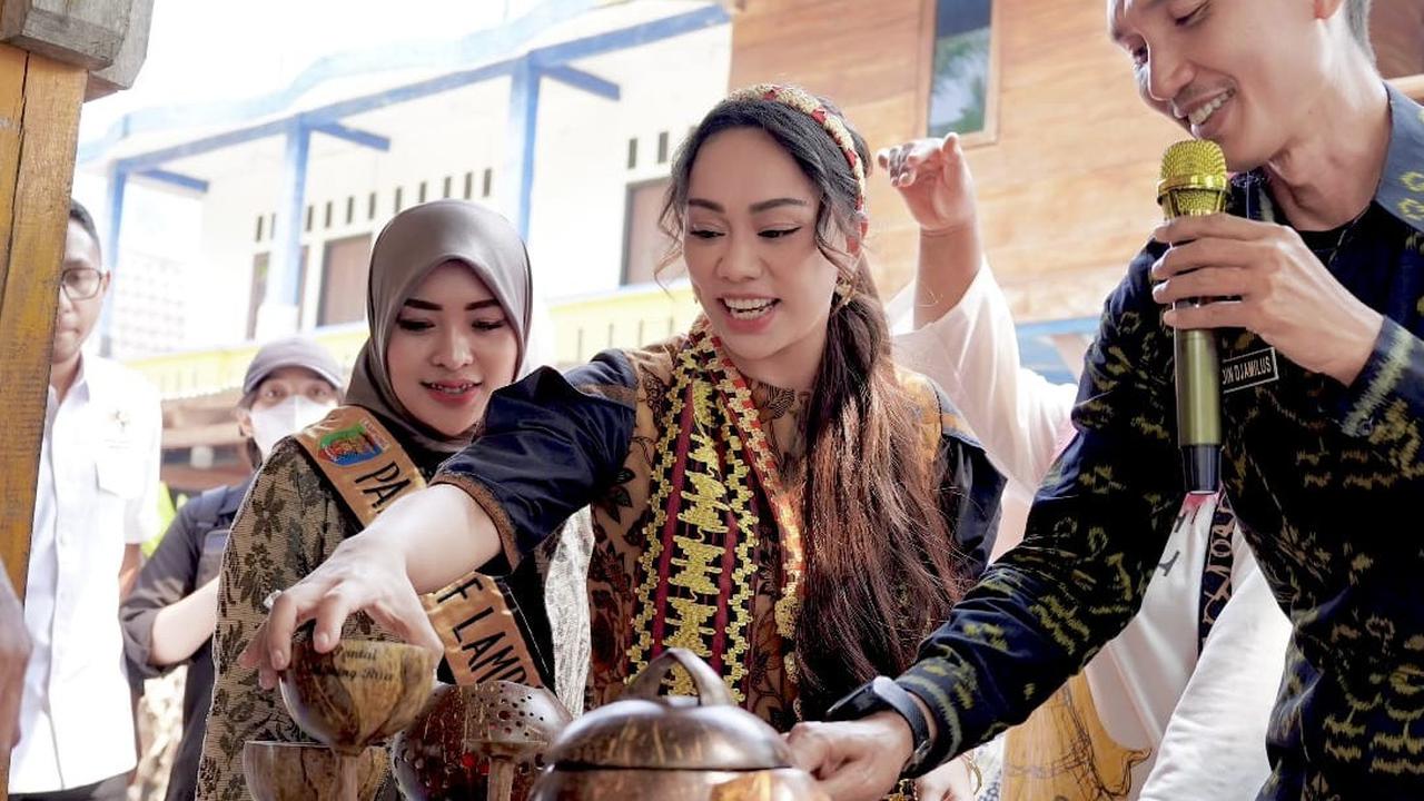 Kunjungi Keturunan Radin Inten II, Zita Anjani Dorong Pengembangan Desa Wisata Libatkan Keluarga Pahlawan