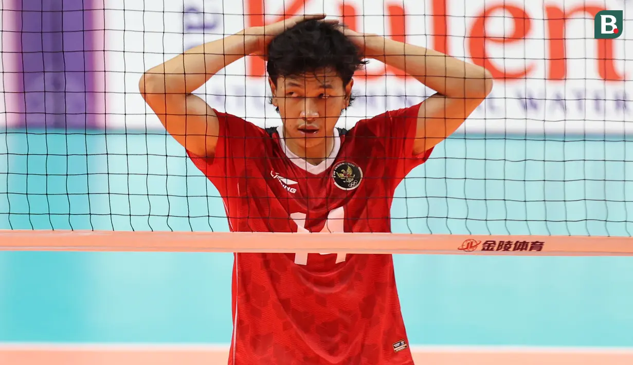 Sayang, poin ke-10 gagal didapat setelah serve Farhan Halim terlalu panjang. (Bola.com/Abdul Aziz)