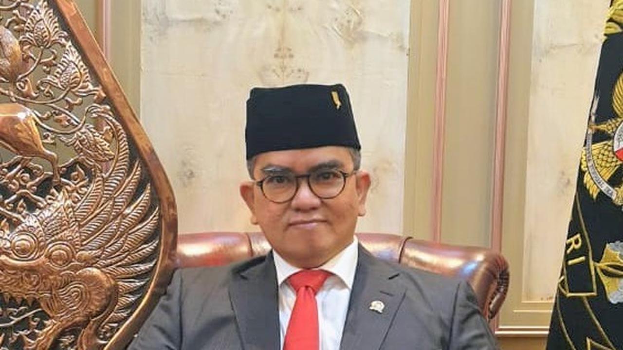 Anggota DPR Sebut Wacana Label Non-Halal pada Rokok Langkah Keliru