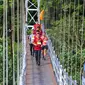 Wakil Gubernur Sumatera Utara (Wagub Sumut) Musa Rajekshah dan Pangdam I/ Bukit Barisan (BB) Mayjen TNI Achmad Daniel Chardin ikut meramaikan Bukit Lawang Orangutan Trail Run 2023