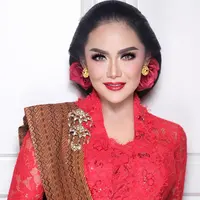 Krisdayanti (Instagram/krisdayantilemos)