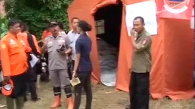 Puluhan Korban Longsor Cilebut Mengungsi di Musala