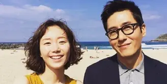 Akhirnya Lee Yoo Young muncul pertama kali sejak kekasihnya, Kim Joo Hyuk meninggal dunia. Ia terlihat hadir dalam press conference film terbarunya, Remember Me di Gangnam, Seoul, Korea Selatan. (Foto: Soompi.com)