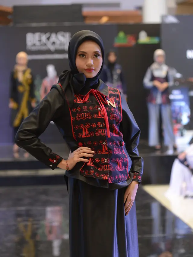Salah satu koleksi Nina Nugroho di ajang Bekasi Fashion Week 2021. (Foto: Dok. Koleksi Pribadi Nina Nugroho)