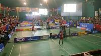 Peserta dari berbagai daerah mengikuti fase screening Audisi Umum Beasiswa Bulu Tangkis di GOR Sudirman Surabaya (Liputan6.com/Defri Saefullah)