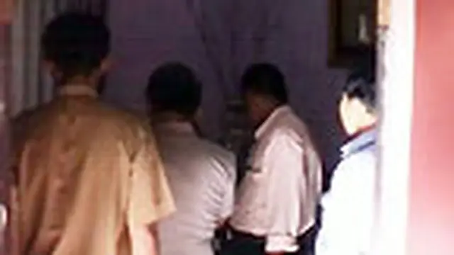 Mengaku Polisi, Perampok Gondol 100 Gram Emas