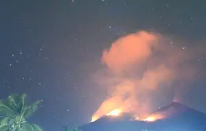 Sejarah Panjang Aktivitas Karangetang, Erupsi Pertama Tahun 1675