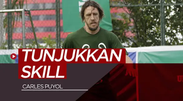 Berita Video Puyol Tunjukkan Skill Bertahan saat Bermain Futsal di Jakarta