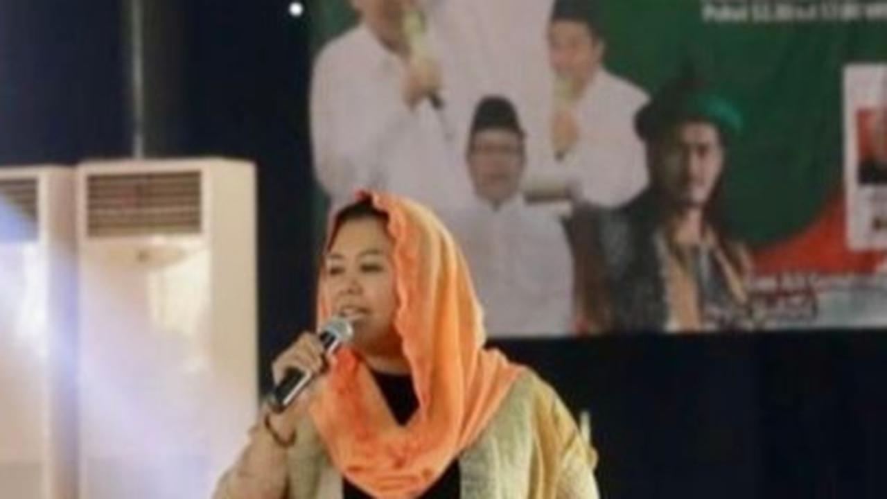 VIDEO: Yenny TPN Ganjar Respons Salam 4 Jari saat Kubu Prabowo Getol Mau Menang Satu Putaran