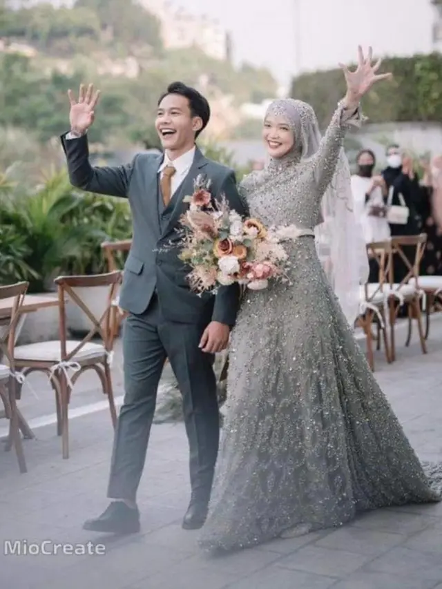 Netizen Minta Foto Pernikahannya di Edit, 7 Hasilnya Ini Keren Banget