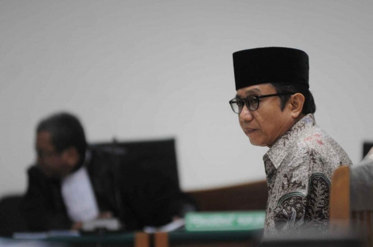 Sutan Bhatoegana dengar kesaksian Waryono Karno di sidang kasus ESDM