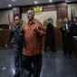 Ekspresi mantan Direktur Utama PT PLN Sofyan Basir usai sidang pembacaan putusan di Pengadilan Tipikor, Jakarta, Senin (4/11/2019). Sofyan Basir divonis bebas dalam kasus dugaan suap proyek PLTU Riau-1. (Liputan6.com/Faizal Fanani)