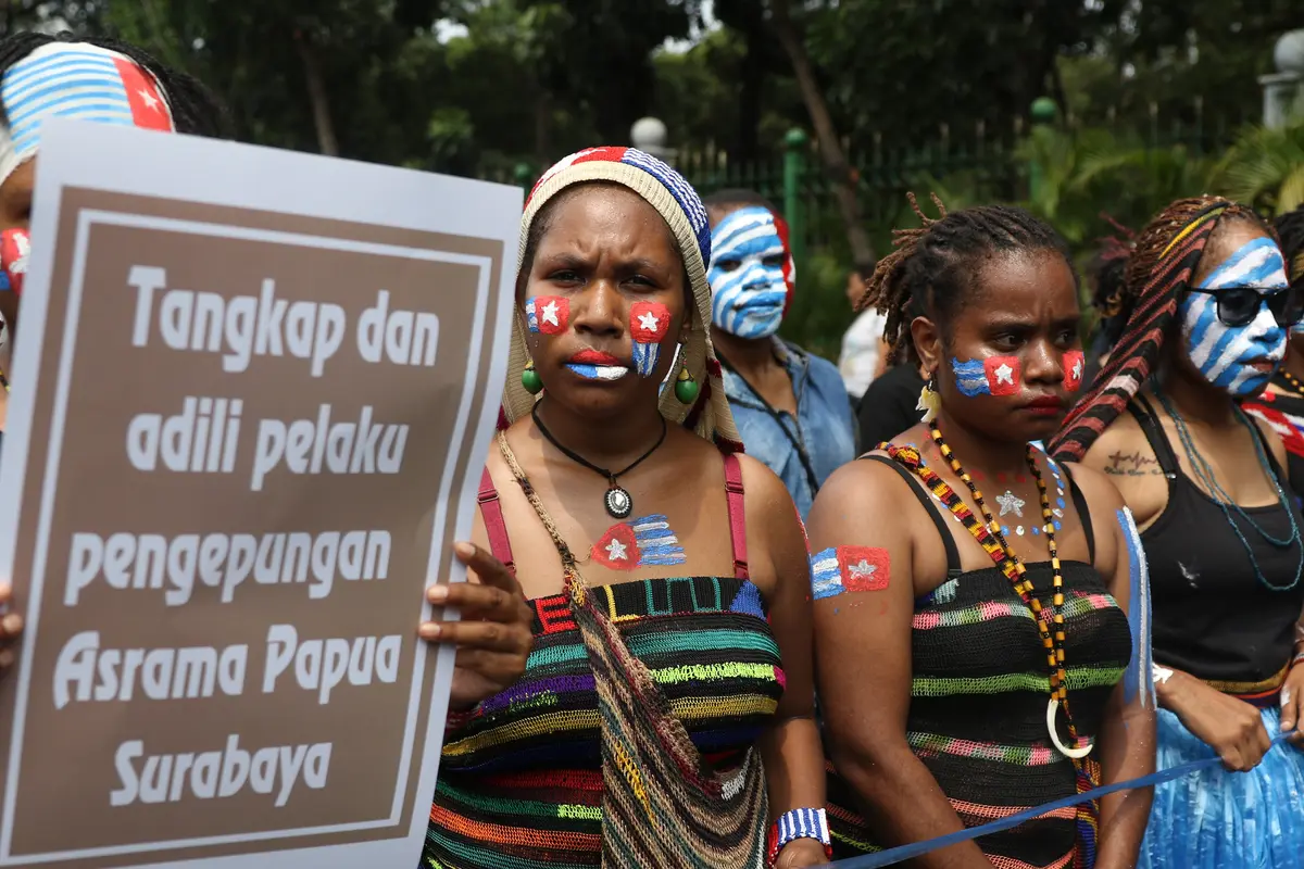 Demo di Depan Istana, Mahasiswa Papua Tuntut Referendum