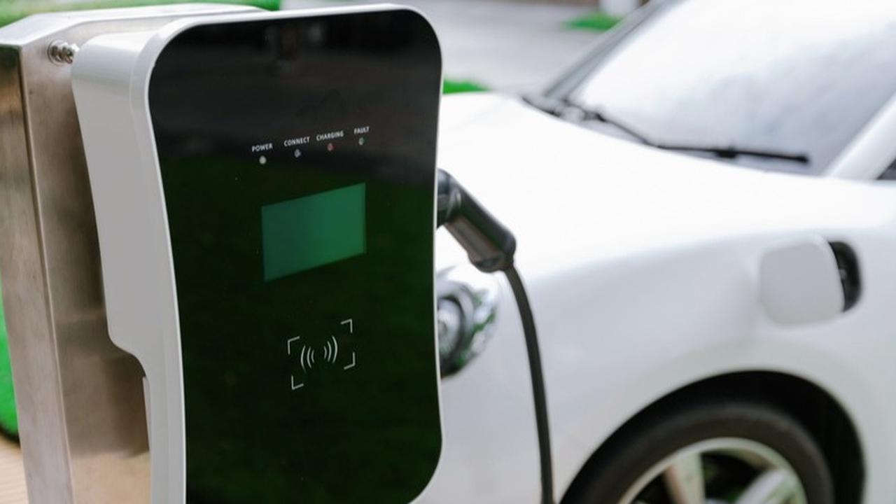 Hitung-Hitungan Biaya Pengisian Daya Mobil Listrik dari Jakarta ke Yogyakarta