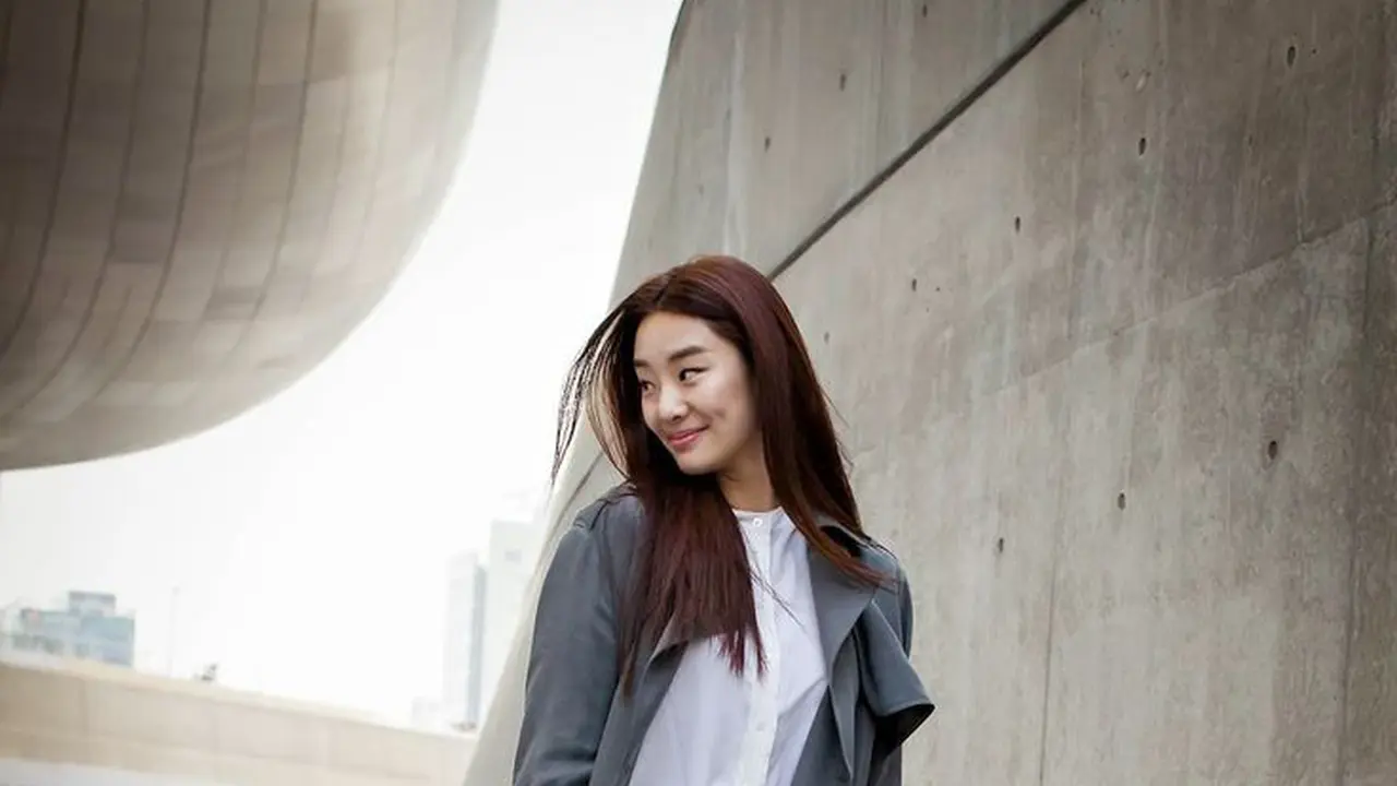 Stephanie Lee