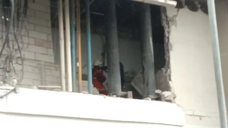 Penampakan gedung Margo City Depok usai ledakan